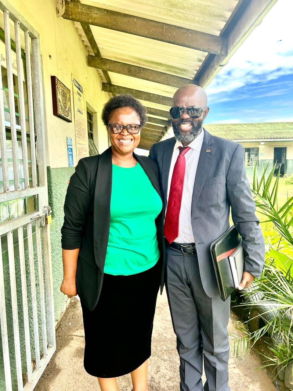 His Excellency Ambassador Thulani Dlomo with Mrs Mtolo, school principal at uMgababa Primary School. The T.D Foundation has been visiting schools in KwaZulu-Natal, as part of education promotion initiative.